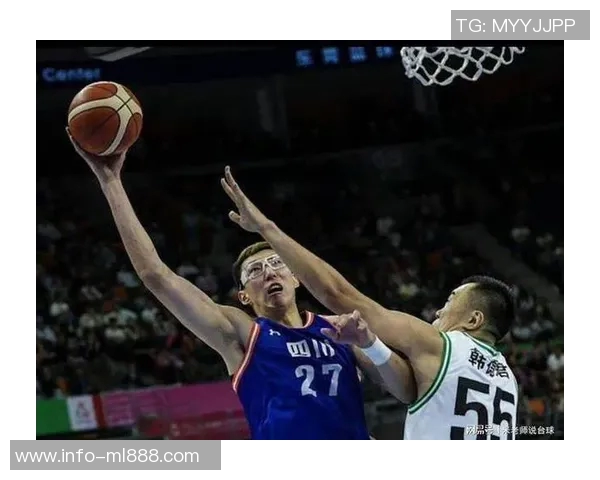 周琦祝贺前辈入选中国篮球名人堂激励后辈奋勇拼搏