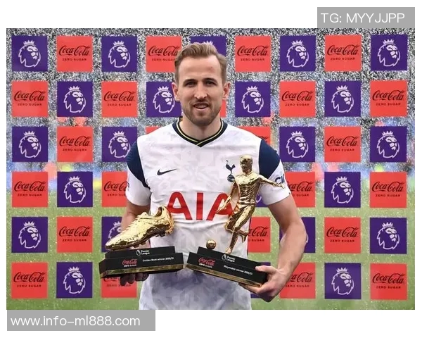 埃泽成英超历史第三人连续三年最后一场比赛破门追平贝巴凯恩纪录