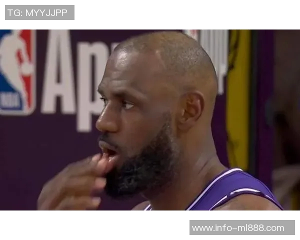 湖人队在比赛中对判罚过于敏感导致落后22分仍纠结于个别判罚细节 湖人队在比赛中对判罚过于敏感导致落后22分仍纠结于个别判罚细节