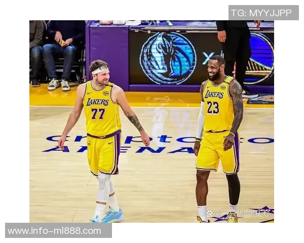 东契奇称与欧文默契最佳季前赛磨合助力球队表现提升